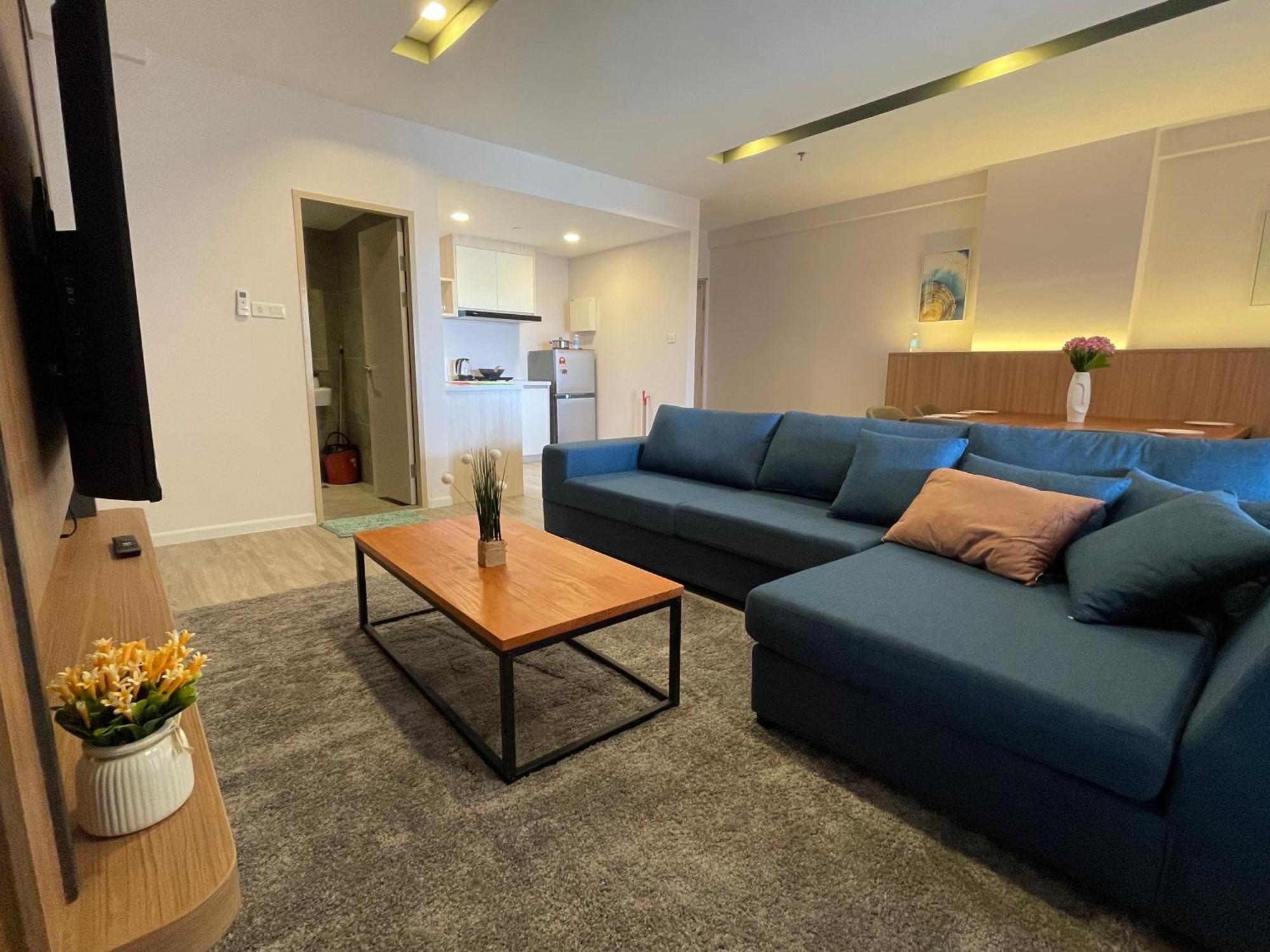 Aru Suites Homestay Wifi,Carpark,24H Check In,Water Filter By R2 Residence Кота-Кинабалу Экстерьер фото